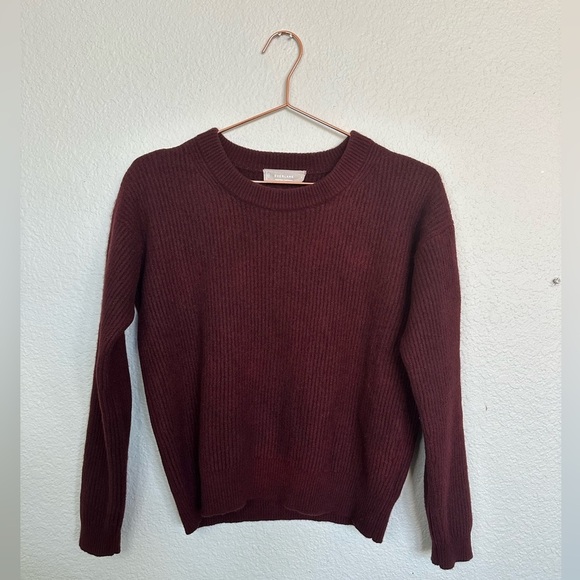 Everlane | Cashmere Crew Neck Sweater in Burgandy - Picture 1 of 8